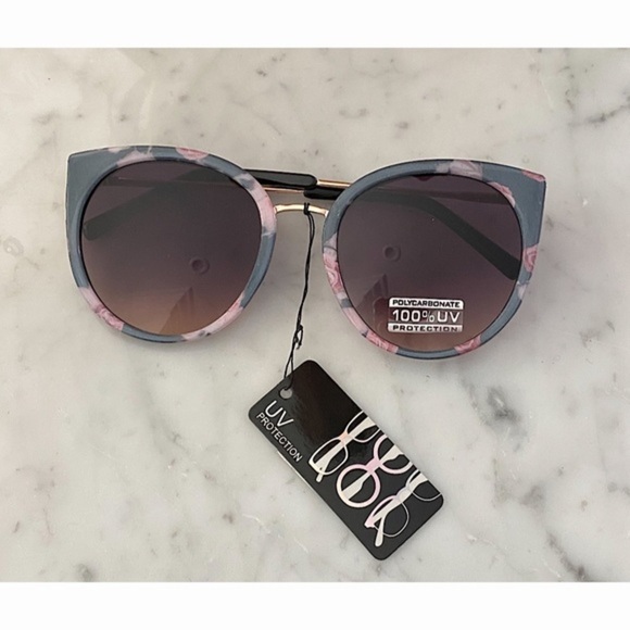 Floral cat sunglasses - Picture 2 of 2